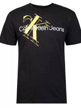 CK SS LRG TILT MONOGRAM TEE